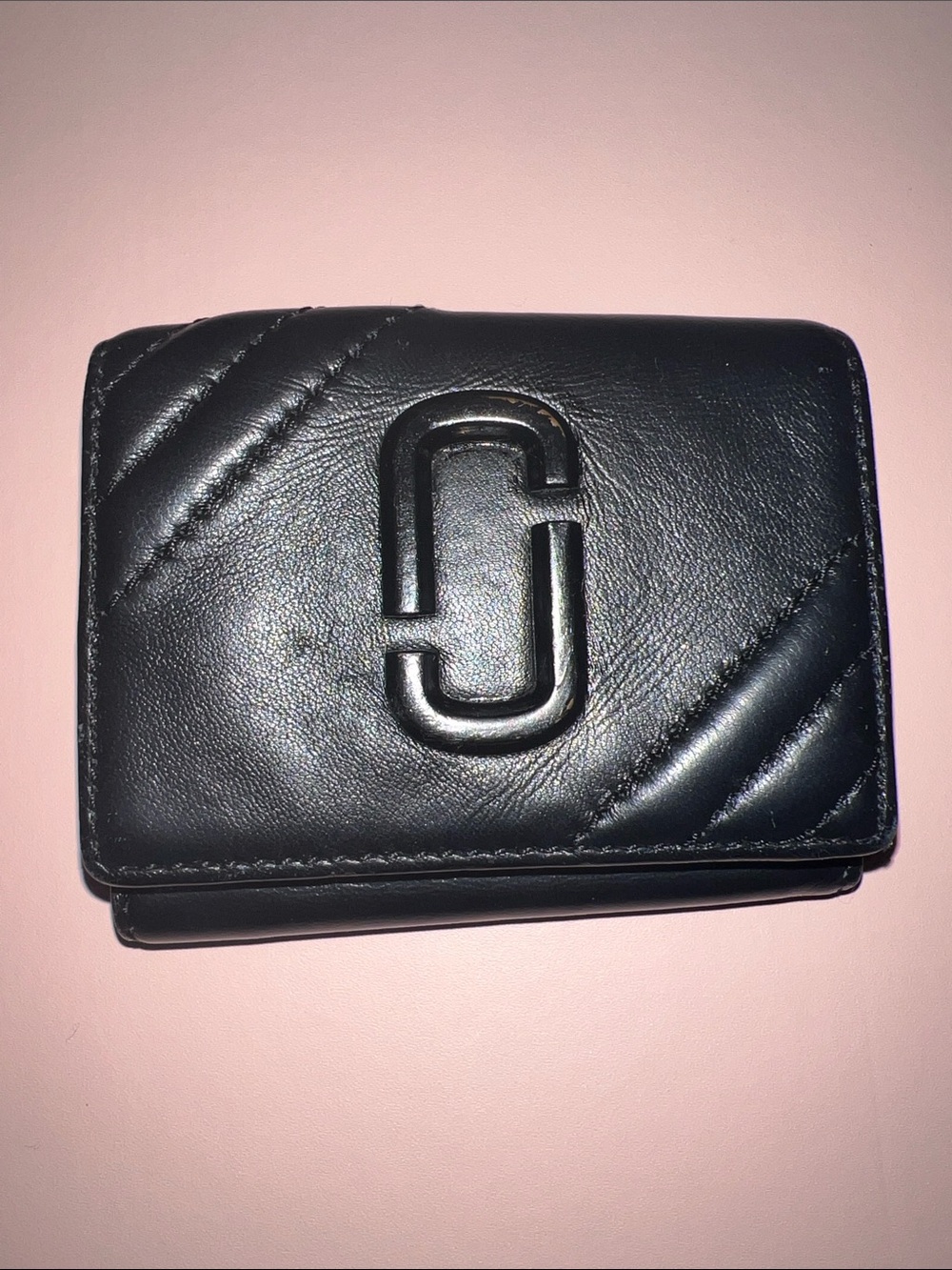 MARC JACOBS Trifold Tri fold black leather wallet QUIET LUXURY small compact